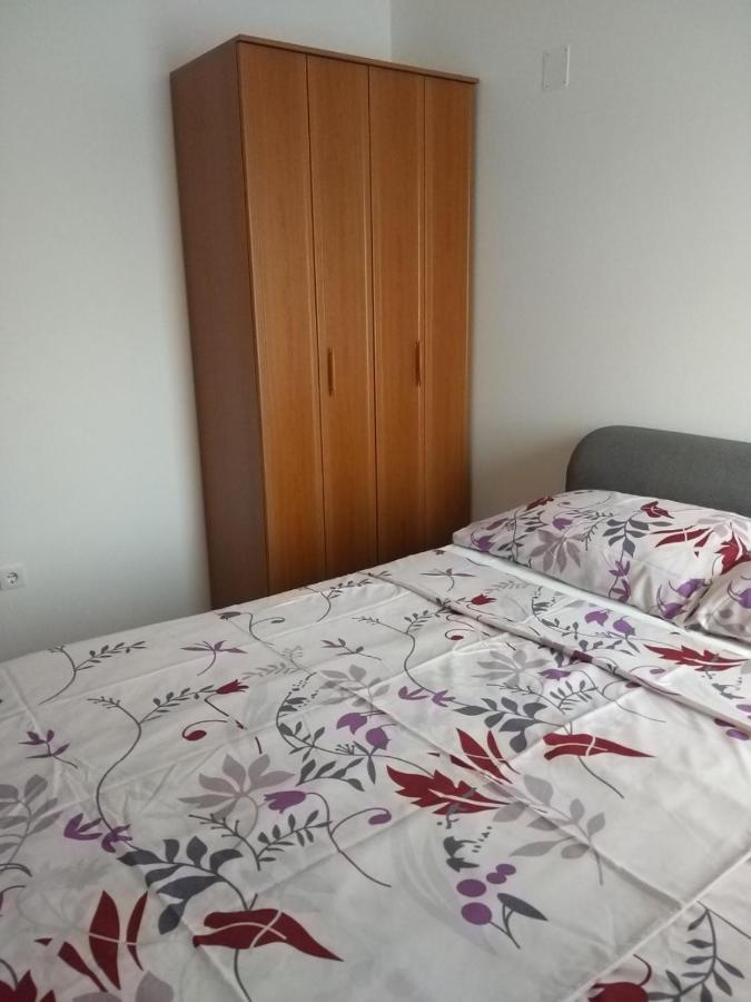 Apartmani Anita Malinska Bagian luar foto