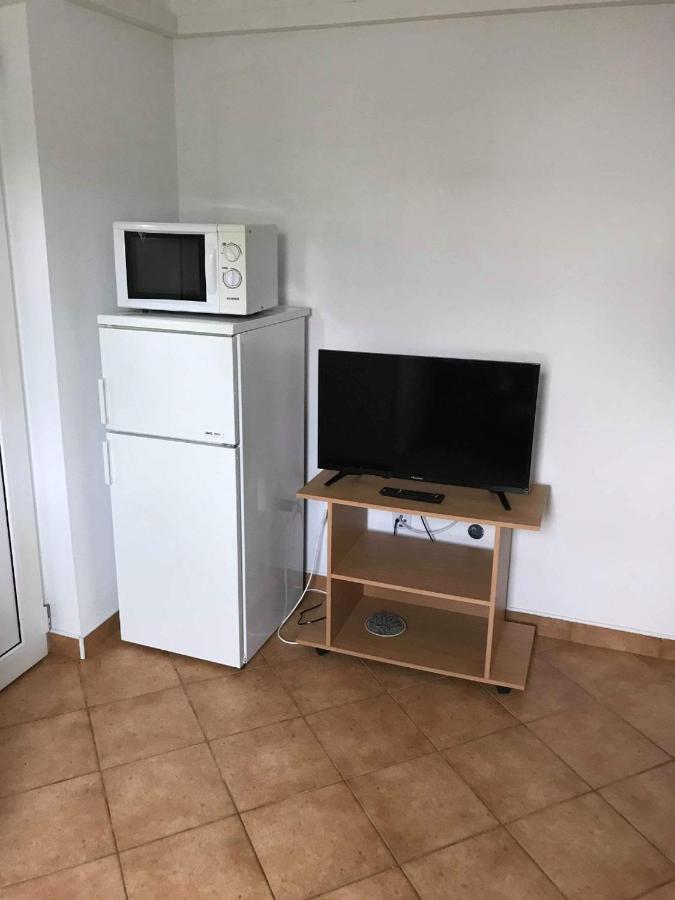 Apartmani Anita Malinska Bagian luar foto